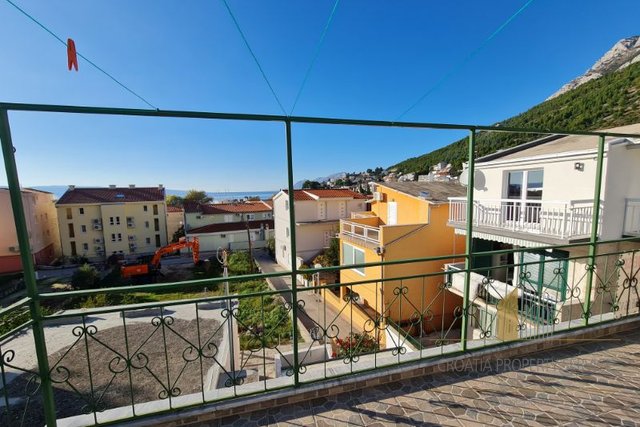 Apartmenthaus mit Meerblick im Zentrum von Baška Voda!