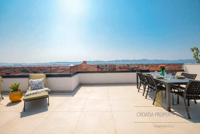 Luxuriöse Wohnung mit Dachterrasse und Jacuzzi - Zadar!