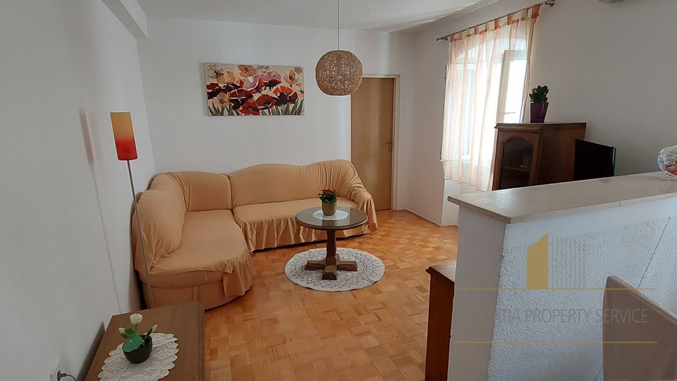 Casa, 310 m2, Vendita, Kaštel Lukšić