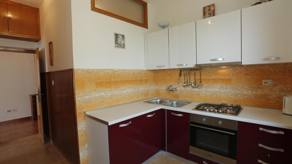 Beautiful stone house 40 m from the sea in Selci on the island of Brač!