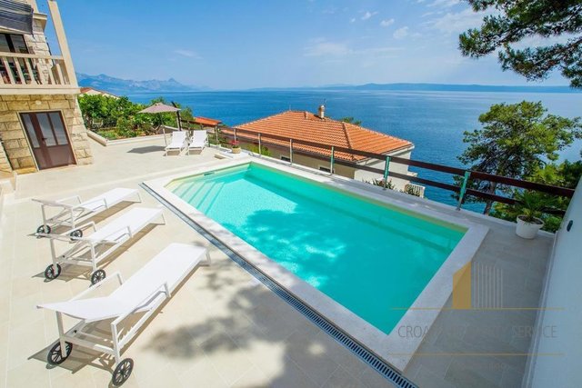 Beautiful stone house 40 m from the sea in Selci on the island of Brač!