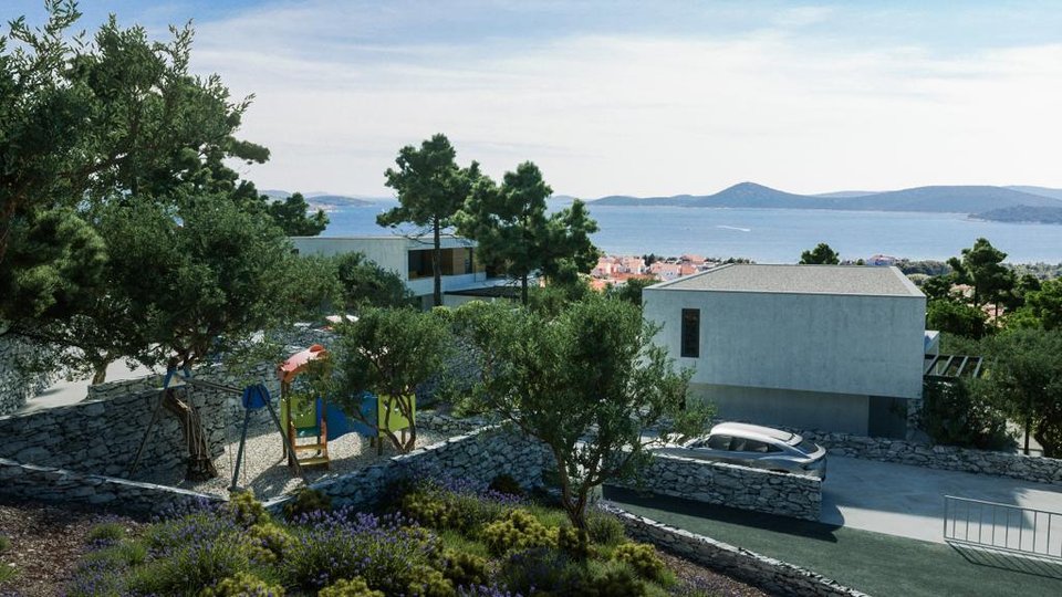 Luksuzna vila s pogledom na morje v Vodicah!