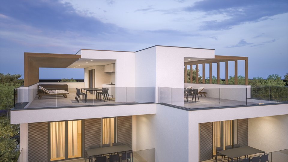 Роскошная многоэтажная квартира в двухуровневой вилле с бассейном недалеко от моря - Трибунь!