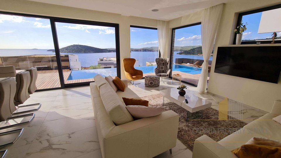 Luxury villa with sea view near Rogoznica!