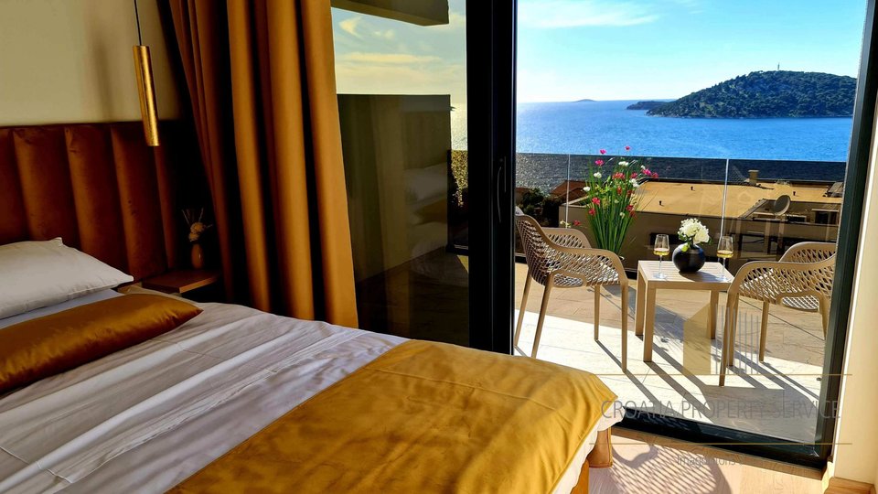 Luxury villa with sea view near Rogoznica!