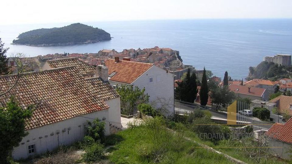 Просторная двухэтажная квартира с видом на море и Старый город - Дубровник!