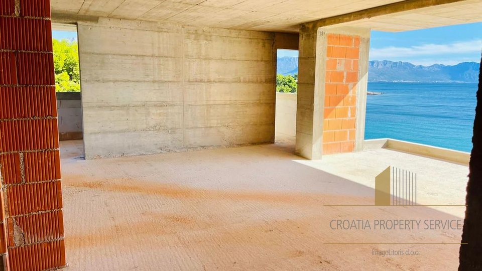 Luxury penthouse apartment under construction with sea view on the island of Hvar!