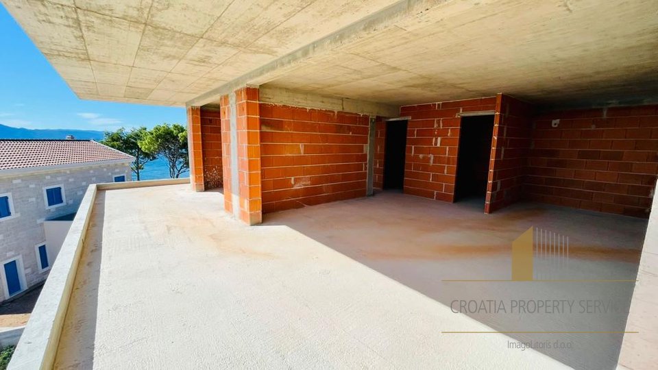 Luxury penthouse apartment under construction with sea view on the island of Hvar!