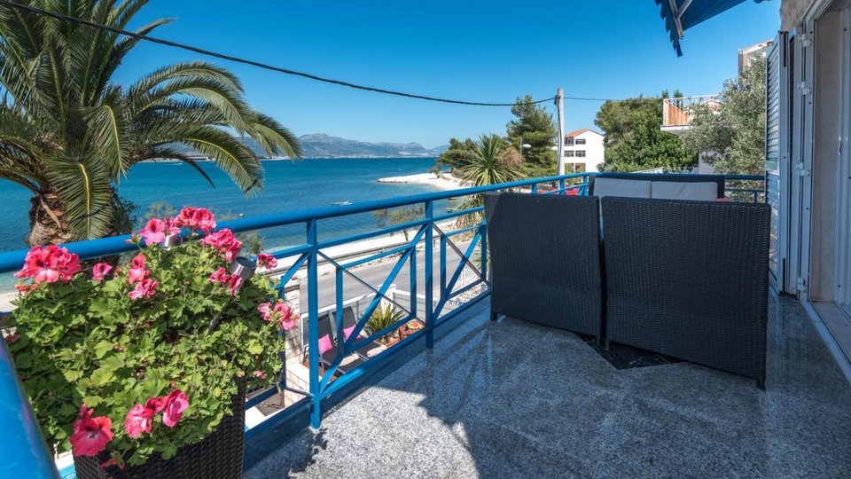 Beautiful Mediterranean villa first row to the sea near Trogir!