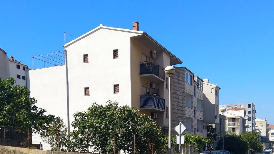 Semi-detached house in a quiet location in Split!