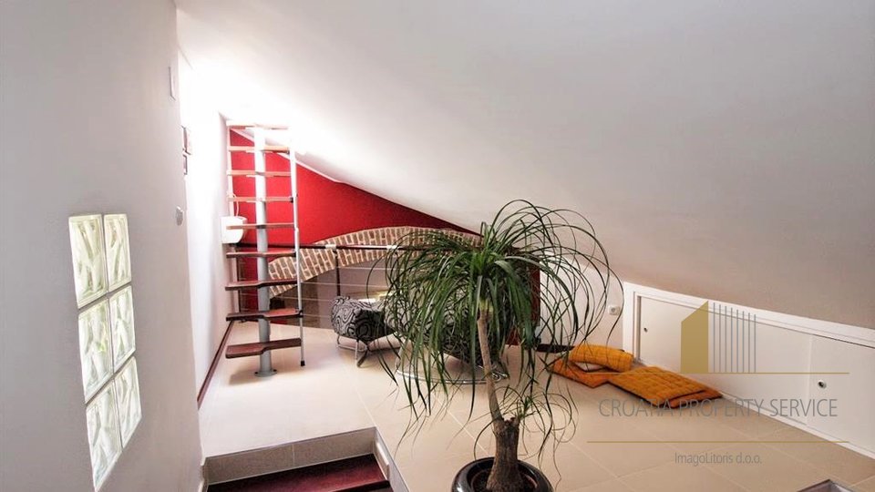 Apartment, 100 m2, For Sale, Split