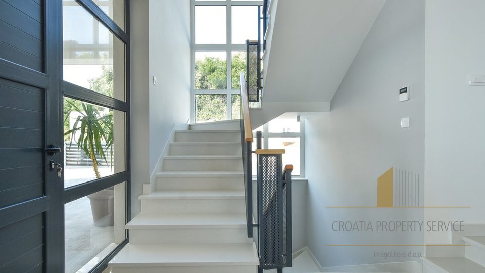 Kuća, 325 m2, Prodaja, Trogir - Čiovo