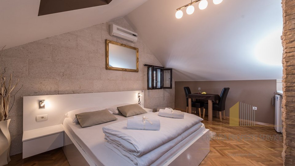 Apart-hotel with 6 apartments in the historical center of Zadar!