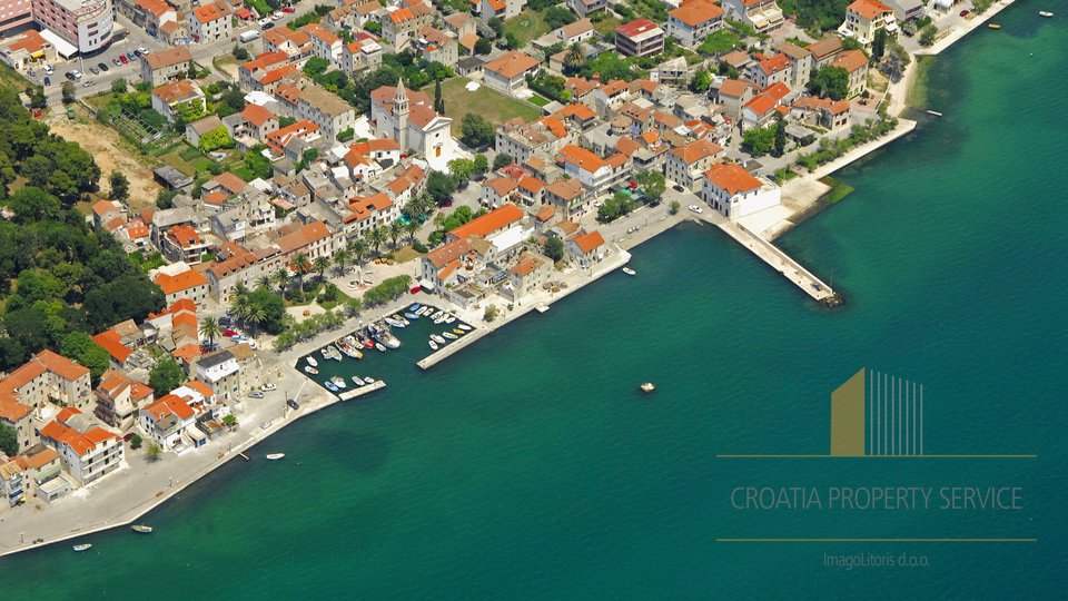 Attractive building plot near the sea in the vicinity of Split!