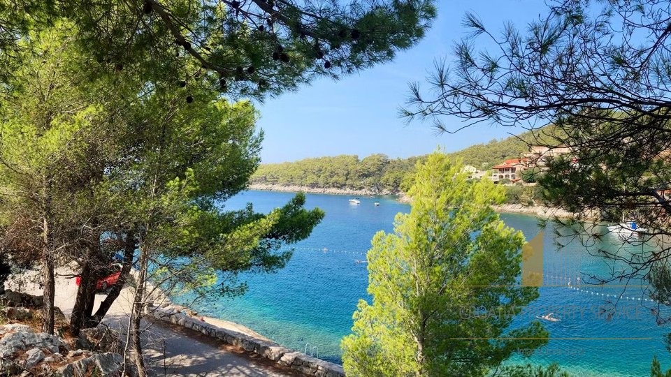 Attractive building plot by the sea on the island of Korčula!