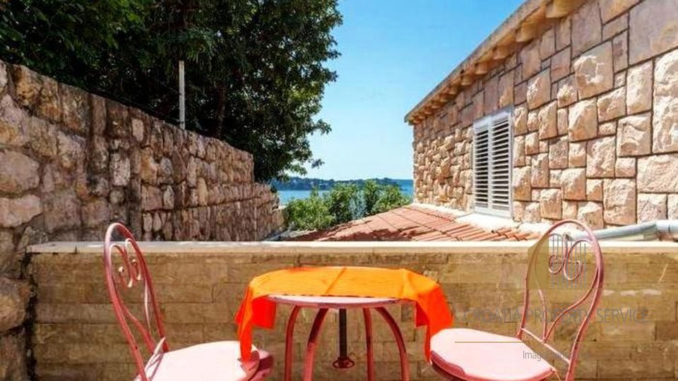 Stone house in an exclusive location, first row to the sea in Dubrovnik!