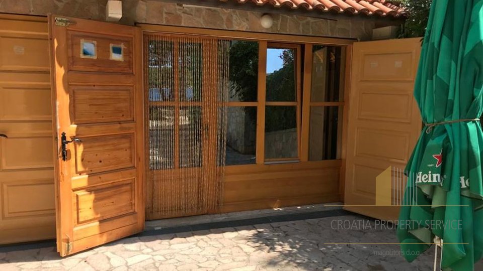 Charming one-story house 20m from the beach on the island of Brač!
