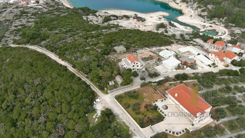Building plot with sea view on the island of Brač!