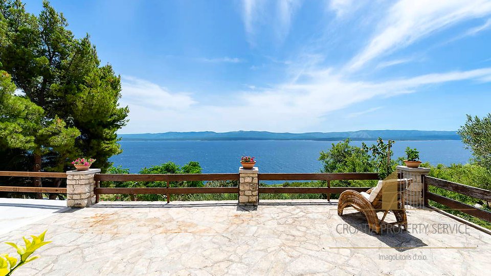 Ein Haus mit Panoramablick auf das Meer auf der Insel Brač!