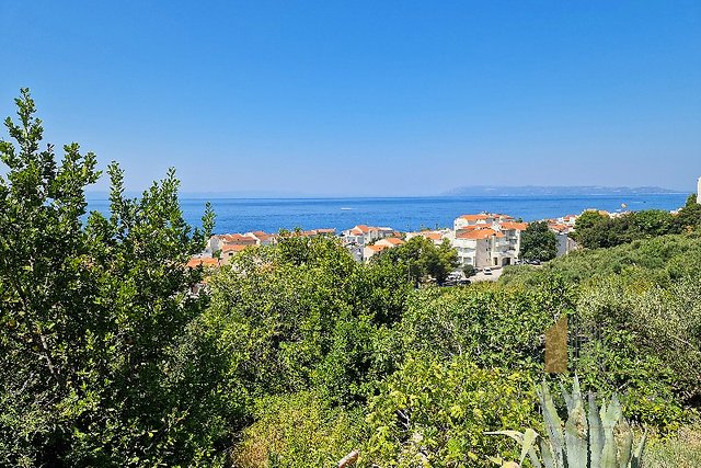 Attractive land with a sea view - Tučepi!