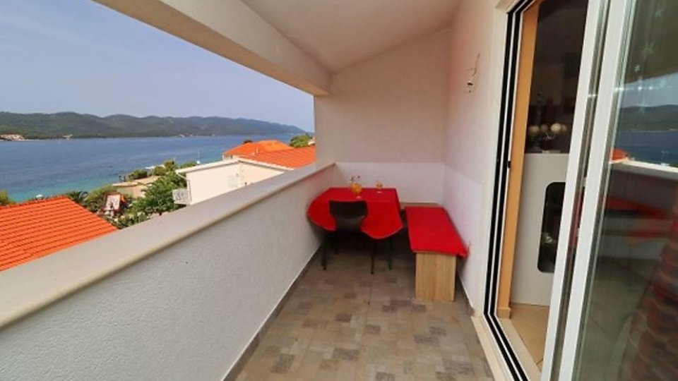 Apartment in toller Lage, 30 m vom Strand entfernt auf der Halbinsel Pelješac!