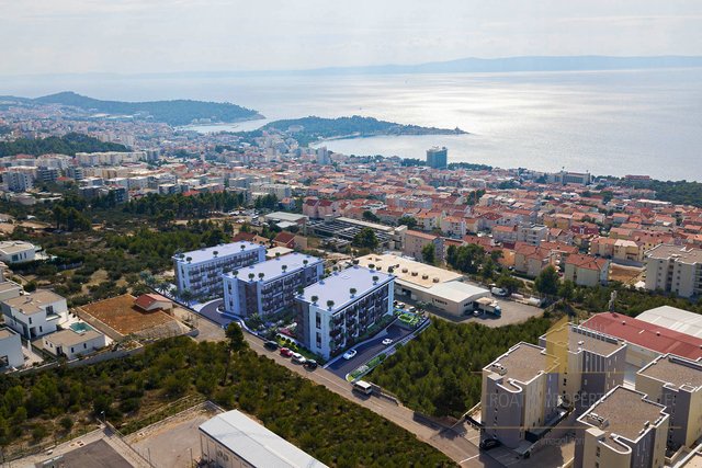 Appartamento di lusso con terrazza e giardino in un moderno complesso in costruzione - Makarska!