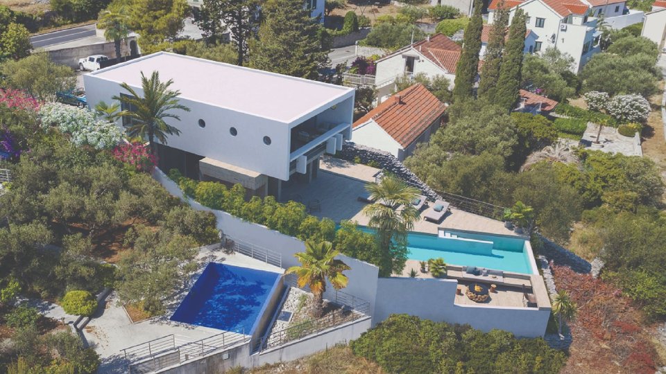 Moderne Luxusvilla mit Meerblick in Sutivan auf der Insel Brač!