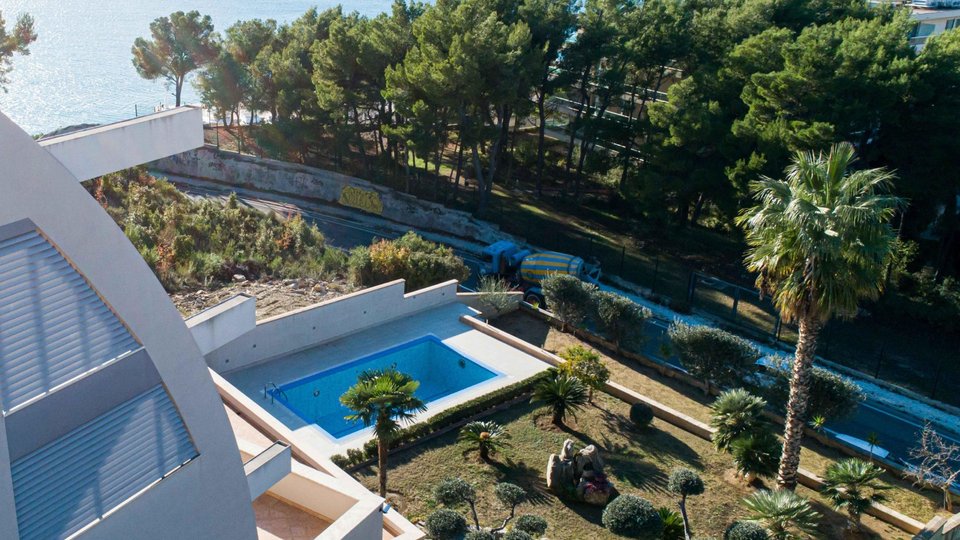 Luksuzno stanovanje na atraktivni lokaciji blizu morja v bližini Splita!