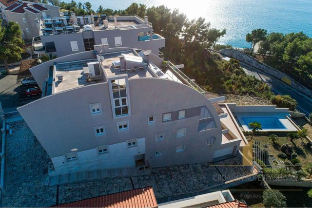 Schöne Wohnung mit Meerblick in der Nähe von Split!