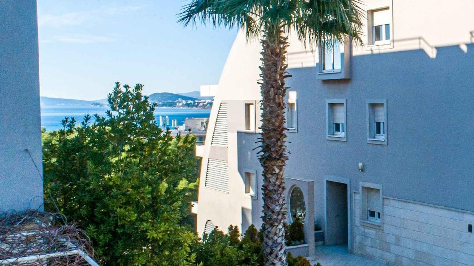 Beautiful apartment with a sea view in the vicinity of Split!