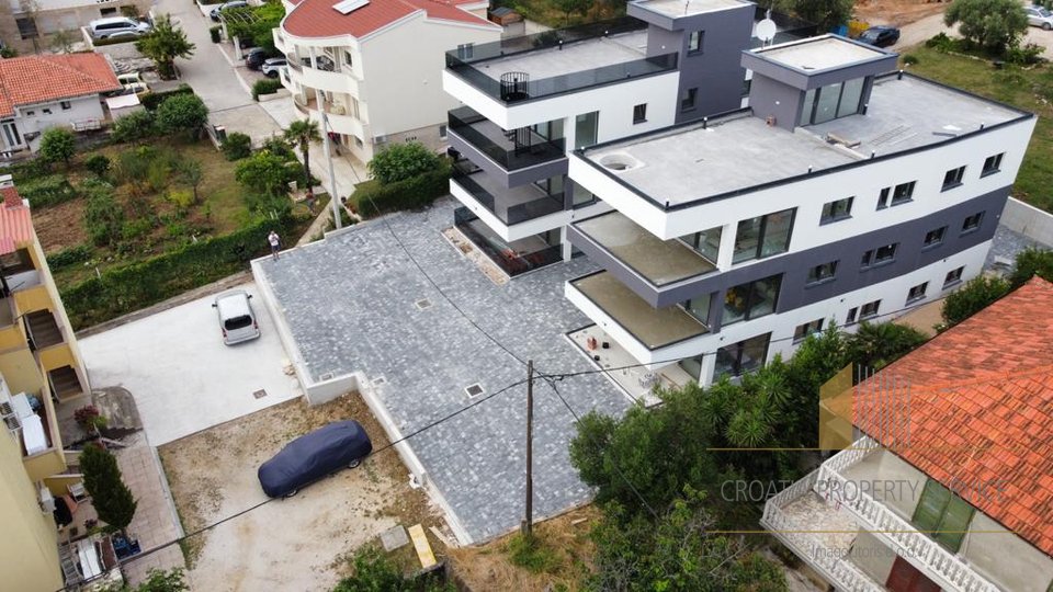 Luxury penthouse with roof terrace near Zadar!