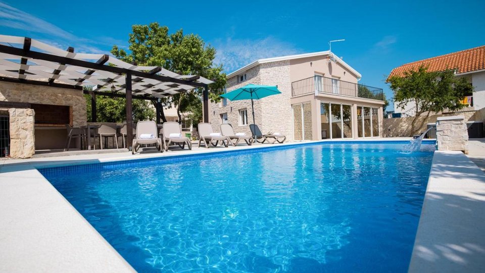 Wunderschöne Villa in bester Lage 150 m vom Meer entfernt – der Insel Vir!