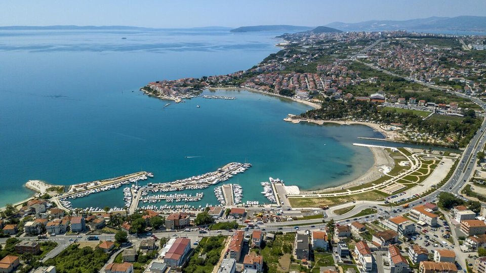 Spacious luxury apartment on the beach near Split!