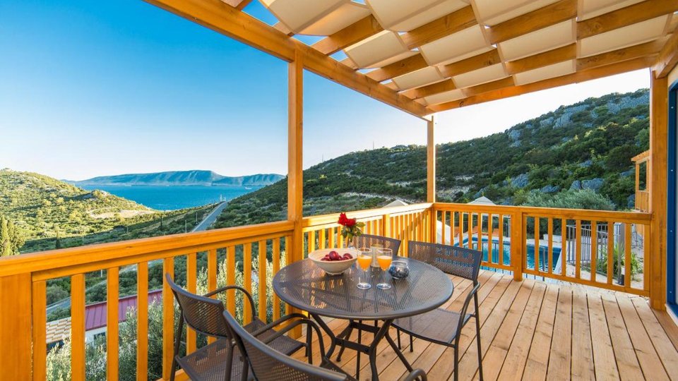 Luksuzni camping resort s predivnim pogledom na more - Baćina!