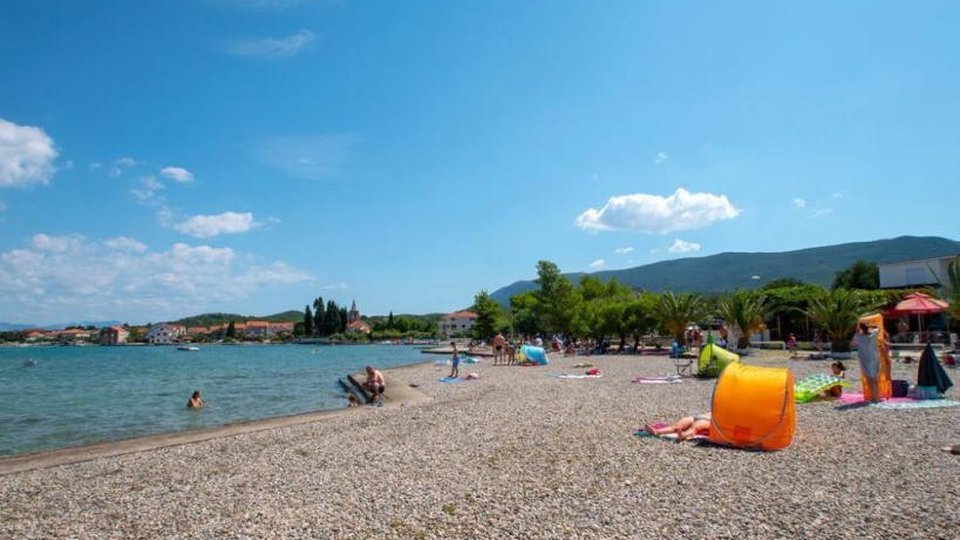 Villa moderna con spiaggia privata, piscina e collegamento in barca - Pelješac!