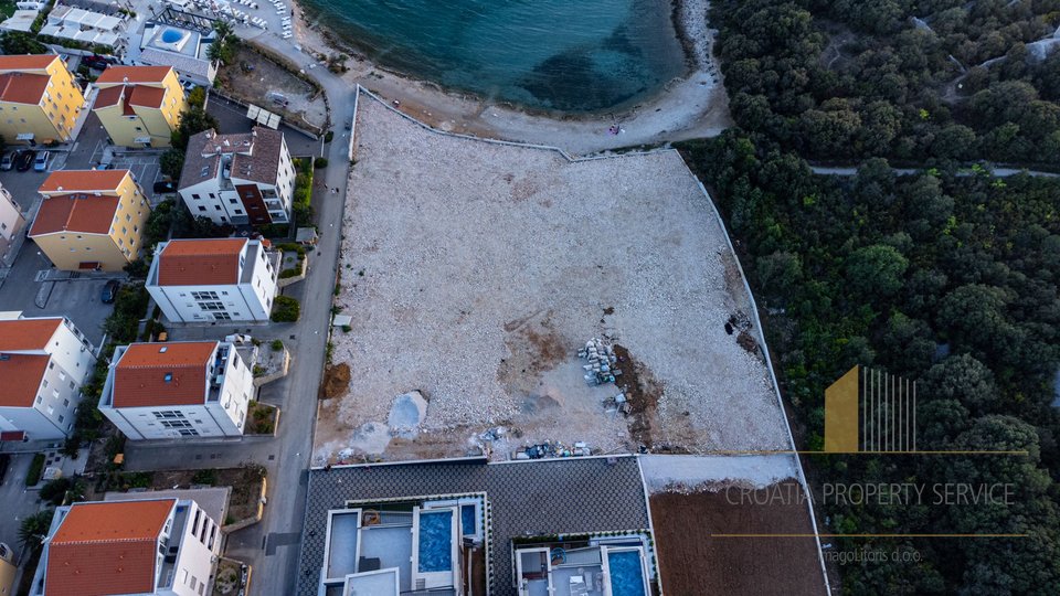 Attractive plot of land 4500 m2, first row to the sea in the vicinity of Zadar!