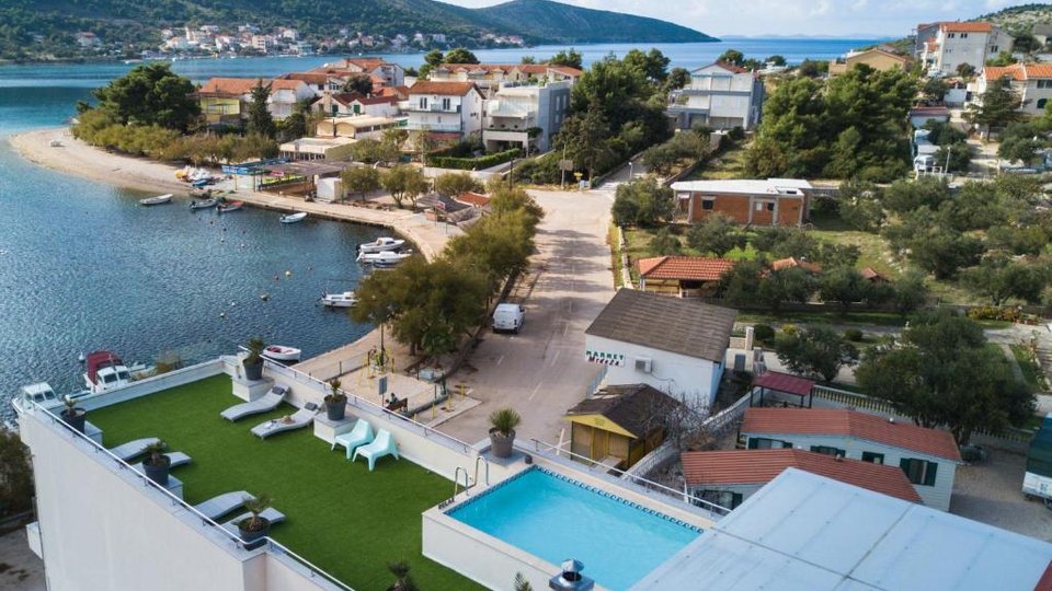 Beautiful apartment villa 1st row to the sea near Šibenik!