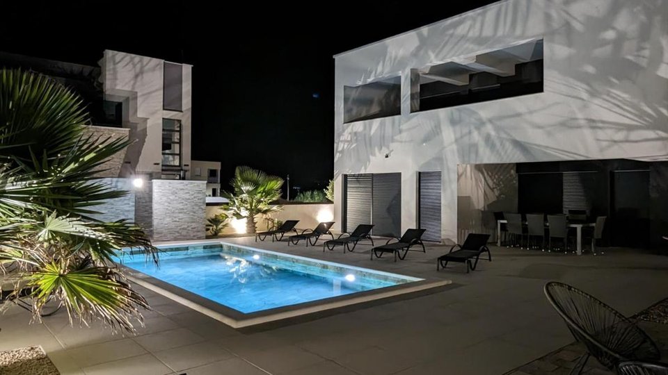Modern luxury villa with a view of the sea near Zadar!