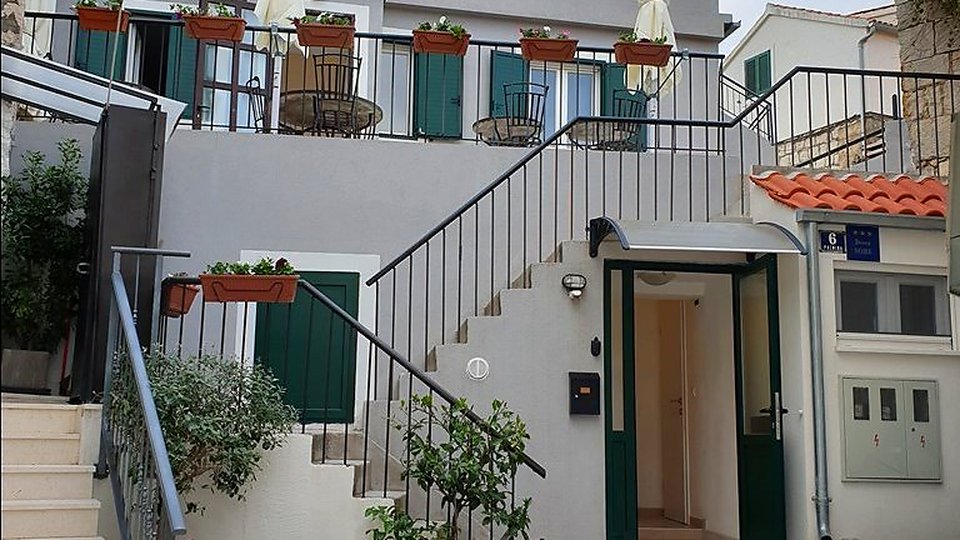A beautiful house with a well-established rental business in the center of Split!