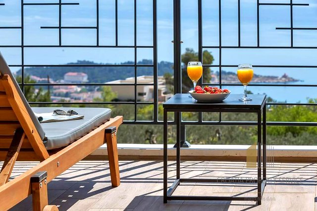 Una villa di lusso unica con vista panoramica sul mare - Makarska!