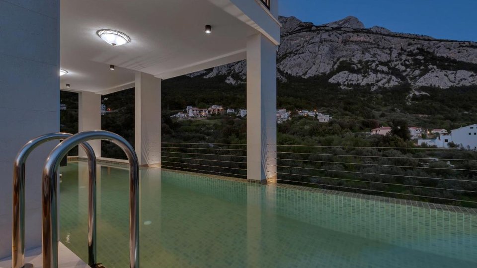 Eine einzigartige Luxusvilla mit Panoramablick auf das Meer – Makarska!