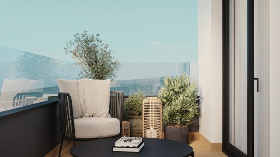 Luksuzni penthouse s strešno teraso na TOP lokaciji v Zadru!