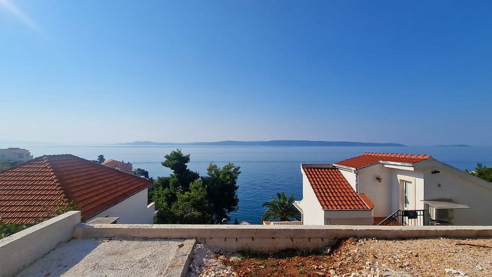Luksuzno duplex stanovanje z bazenom 60 m od plaže - Čiovo, Trogir!