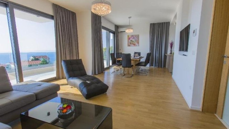 Supermoderne Villa mit Pool und Panoramablick auf das Meer – Makarska!