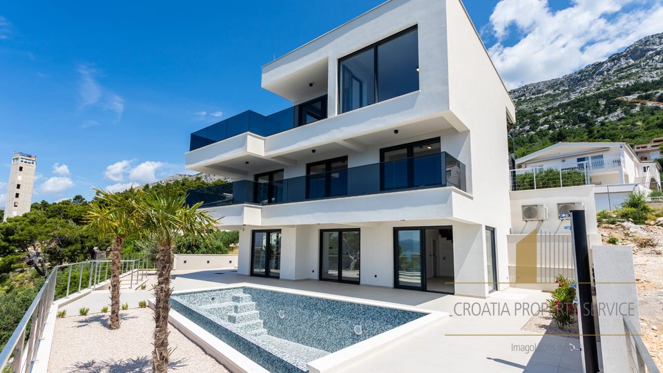 Moderna luksuzna vila s panoramskim pogledom na morje - Brela!
