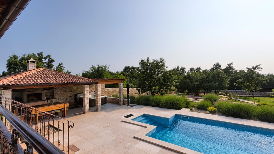 Prekrasna vila s bazenom u središnjoj Istri - Štokovci!