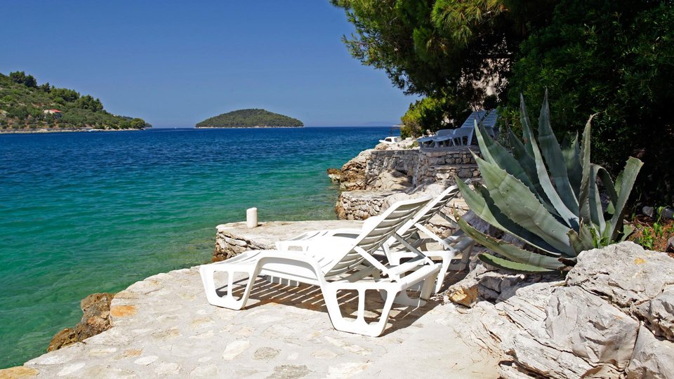 A wonderful 4* boutique hotel in a great location 50 m from the sea - Vela Luka!