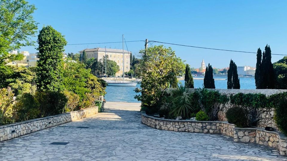 Beautiful apartment villa, first row to the sea in Zadar!
