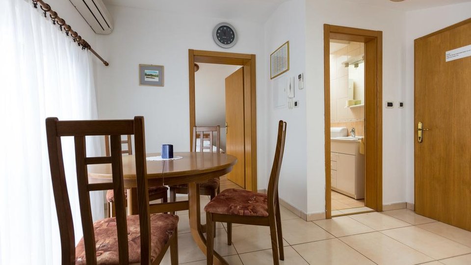 Apartment house 100 m from the sea in a tourist place on the Čiovo peninsula!