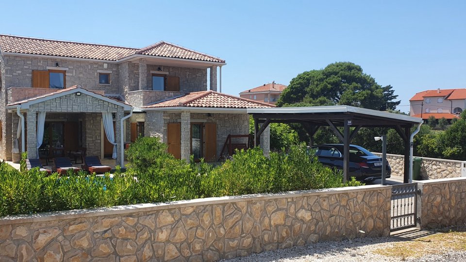 Luxurious stone villa with a beautiful view of the sea on the island of Ugljan!